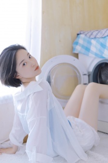 美女胸18以下禁止看禁网站